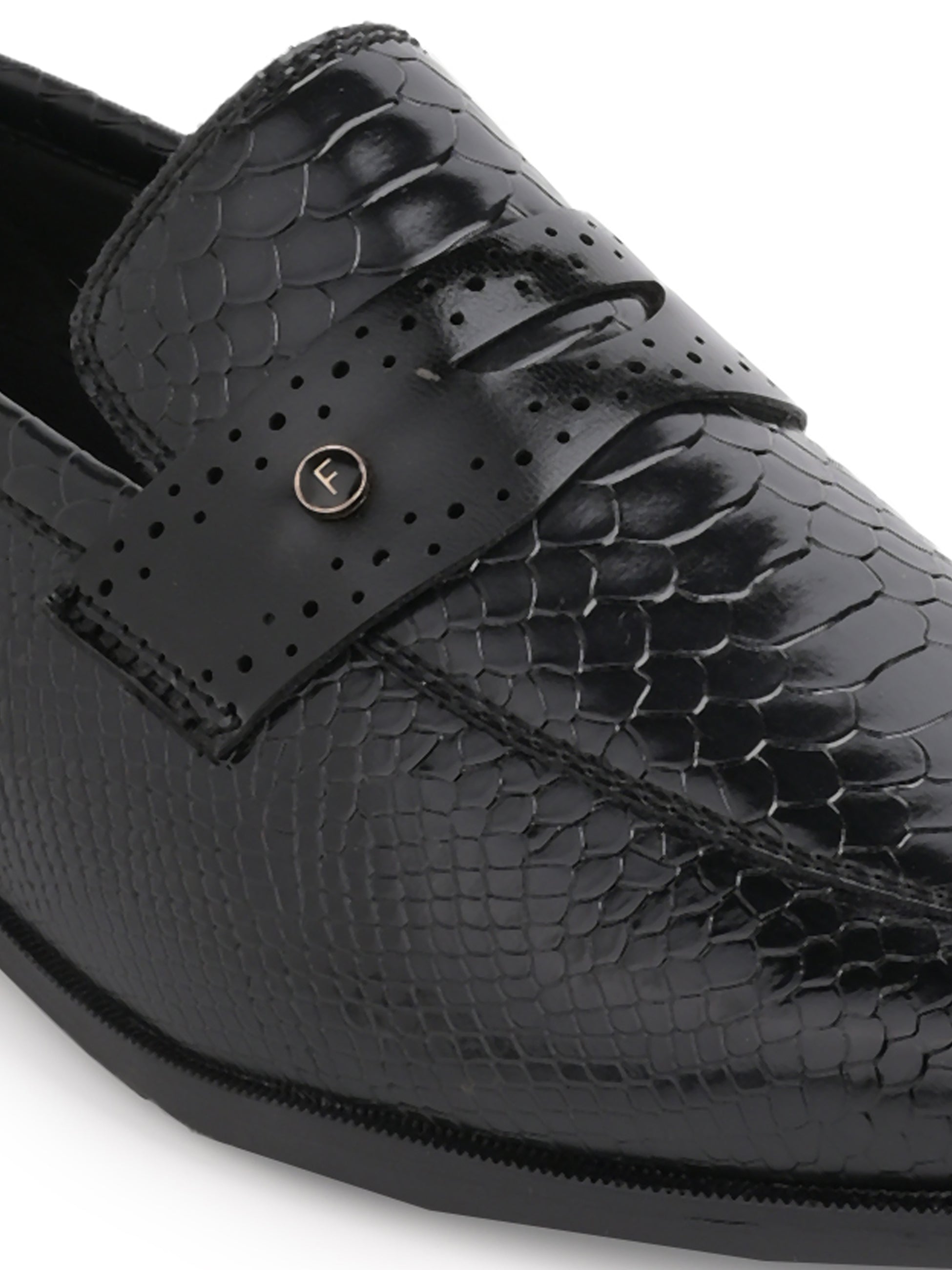Men Textured Formal Loafers