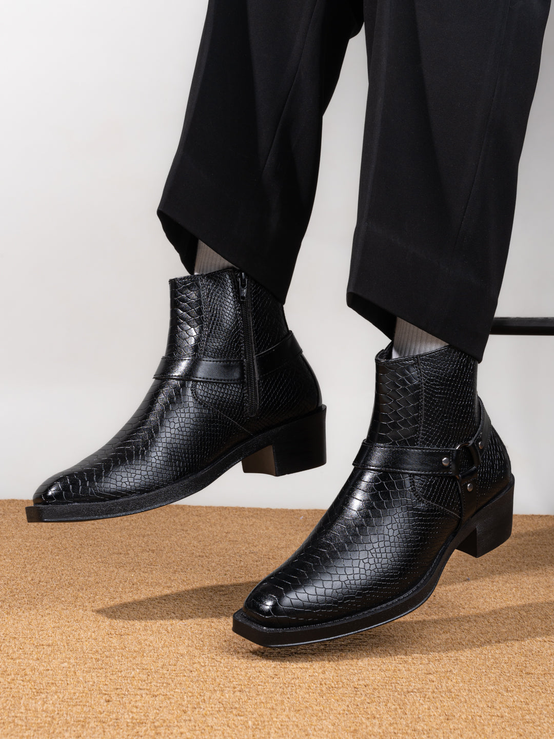 Men Premium Textured Ankle Boots