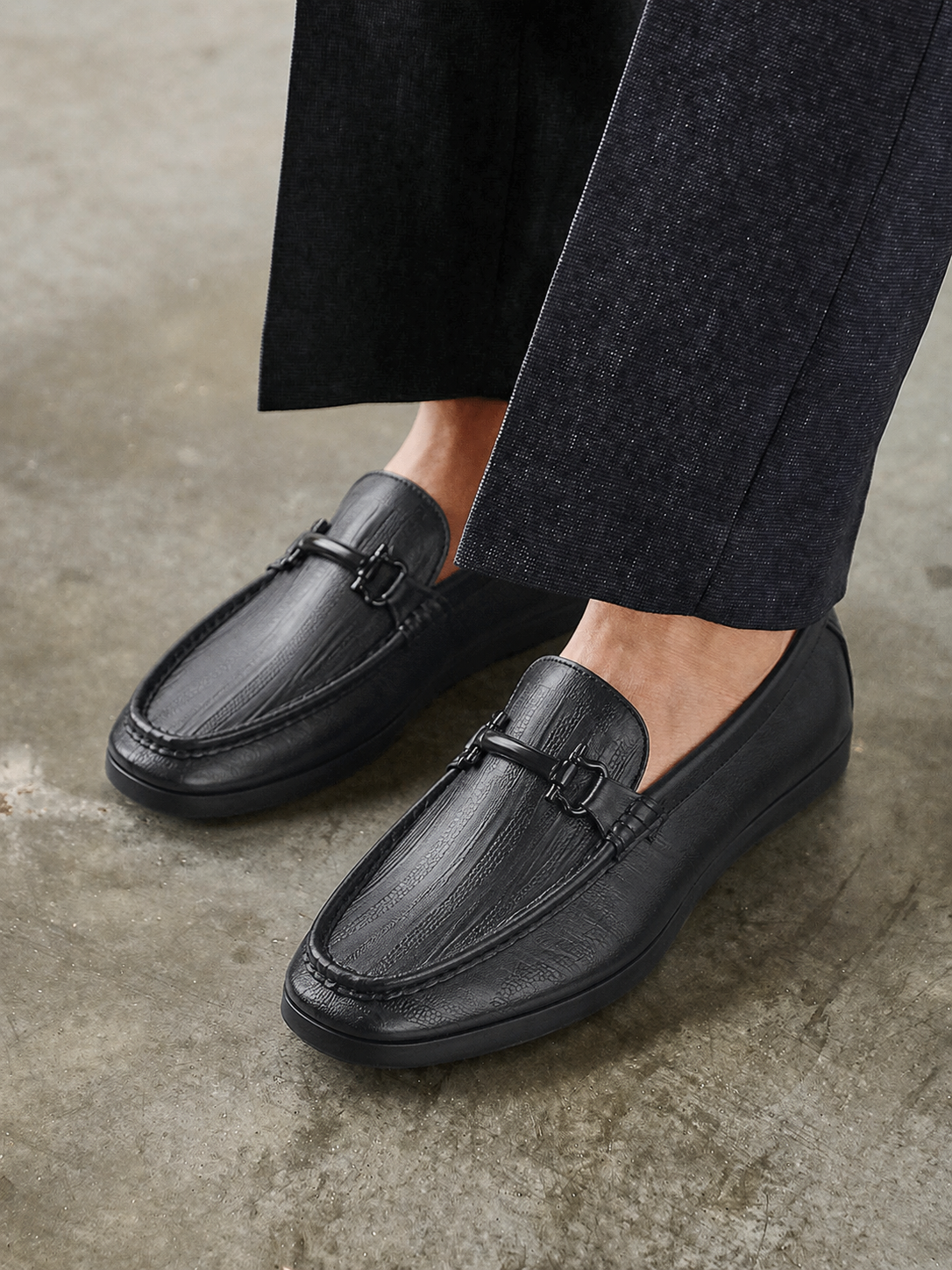 FRANKROMELLO Men Textured Loafers