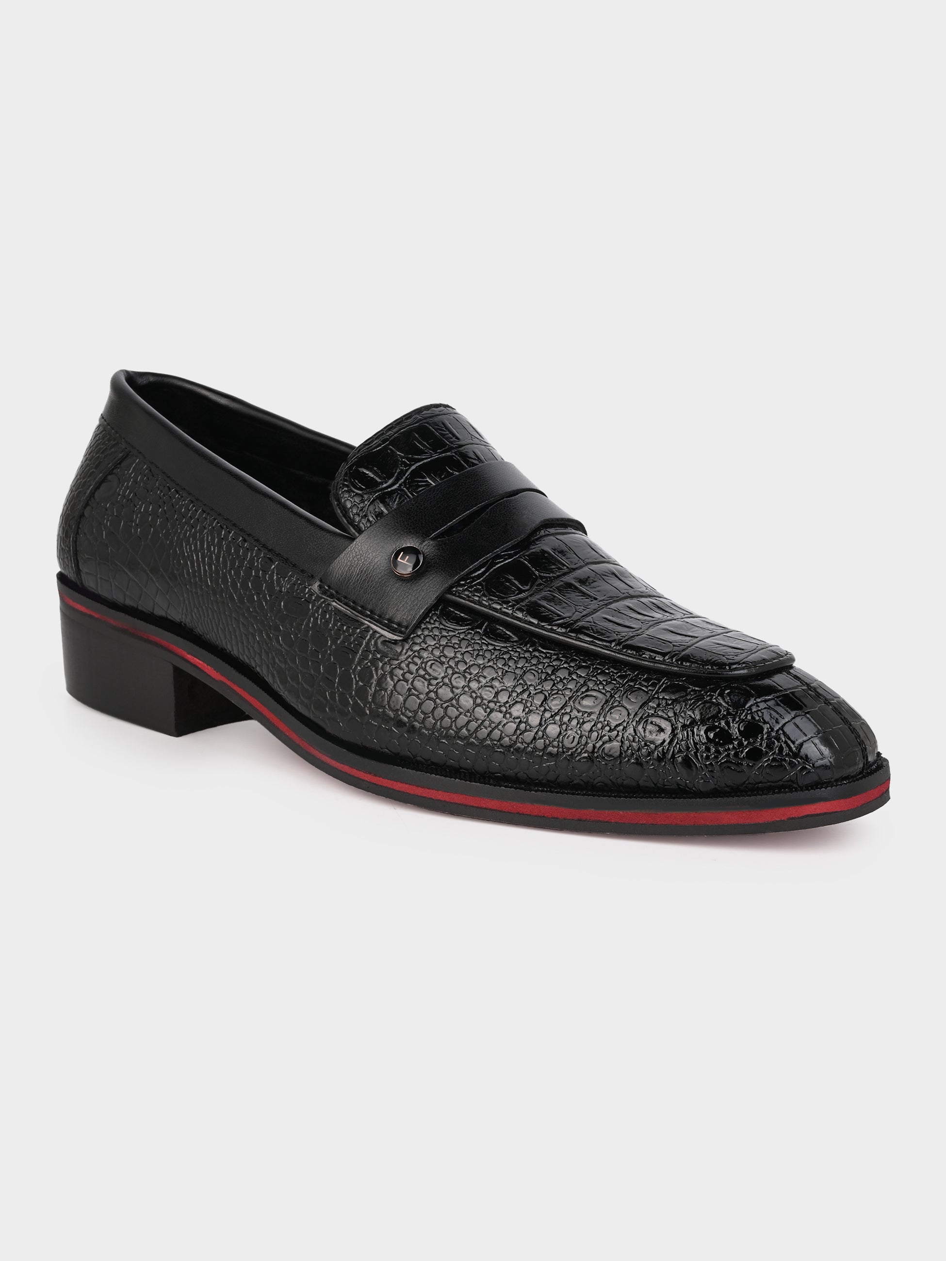Men's Handcrafted Textured Loafers with Cuban Heels