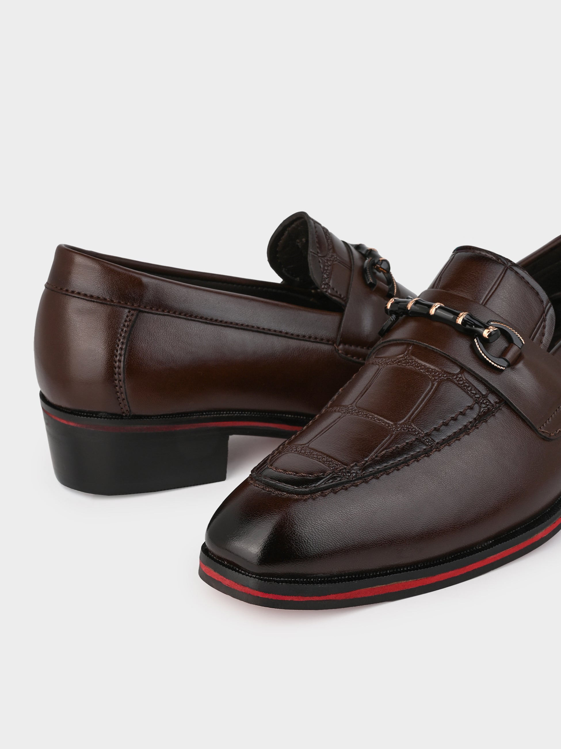 Men's Handcrafted Textured Loafers with Cuban Heels