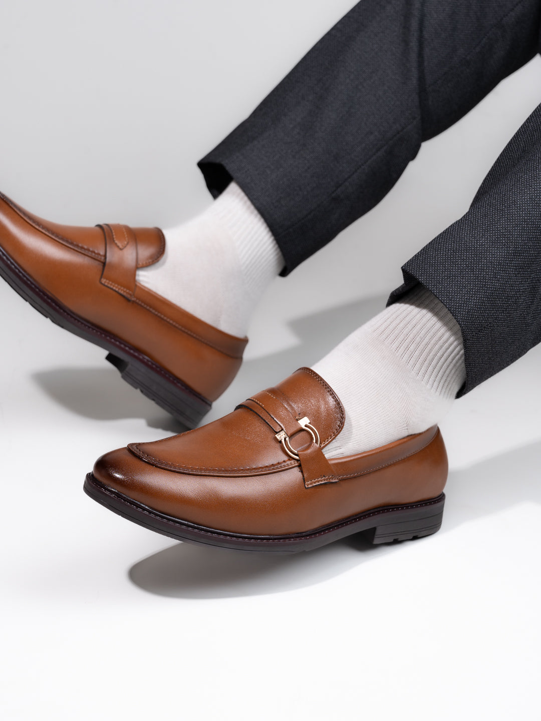 Men's Black  Tan Formal Tassel Loafer