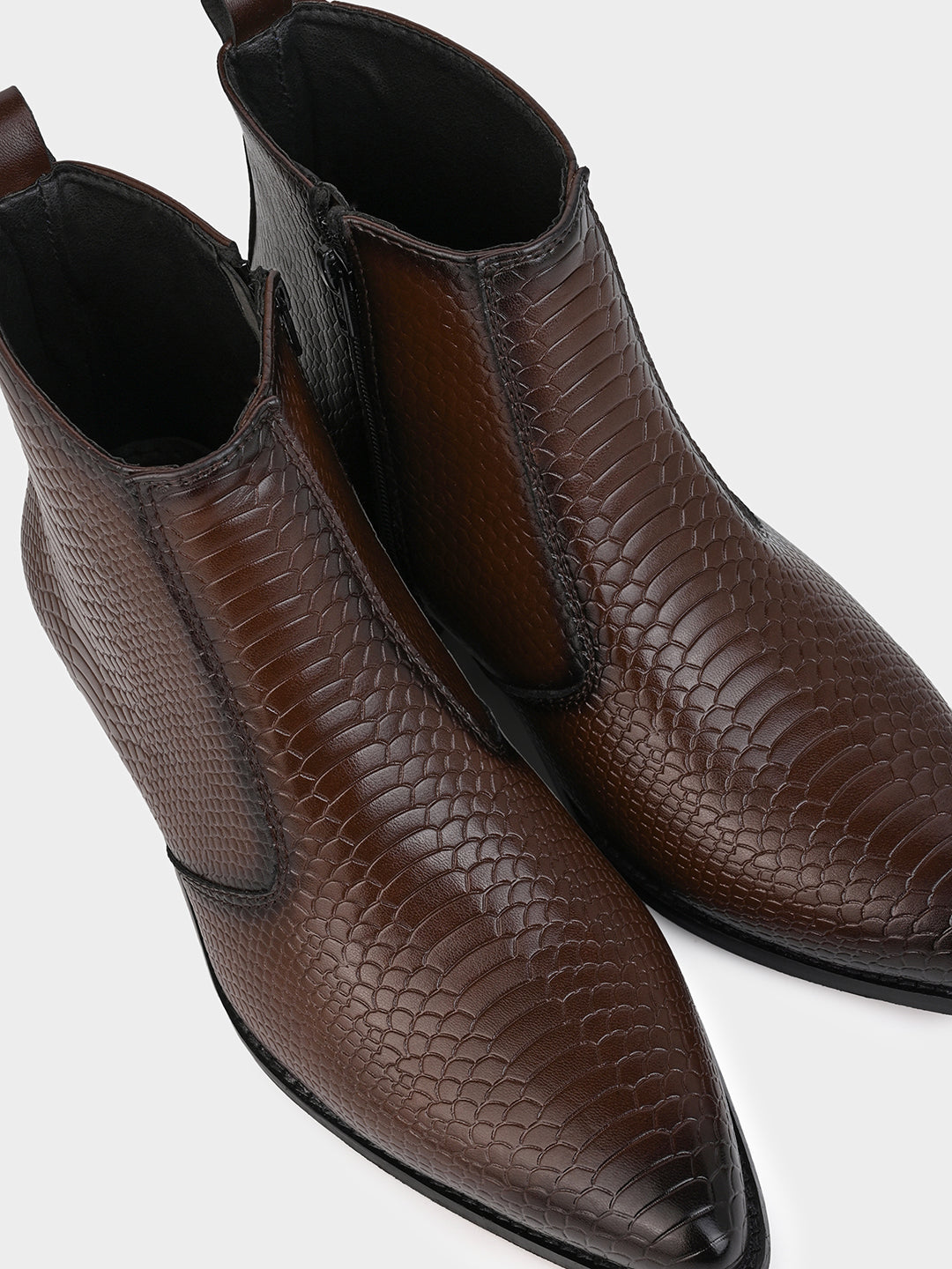 Men Textured Pointed-Toe Casual Chelsea Boots – FRANKROMELLO
