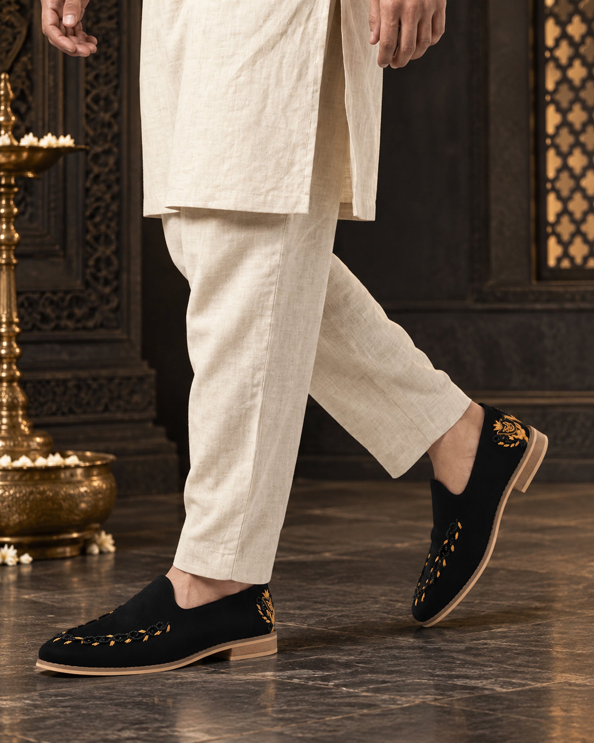 FRANKROMELLO Men Textured Loafers