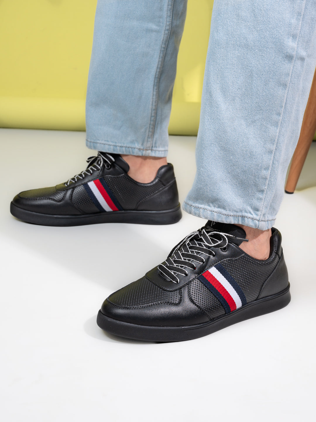 Men Lace-ups Sneakers