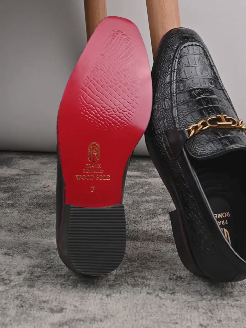 Men's Handcrafted Textured Loafers with Cuban Heels