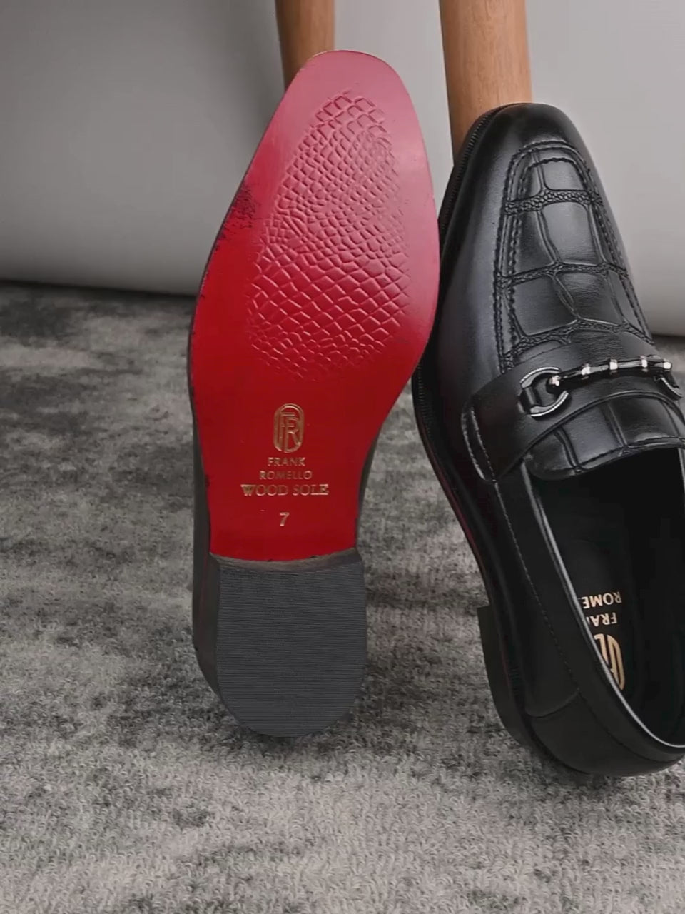Men's Handcrafted Textured Loafers with Cuban Heels
